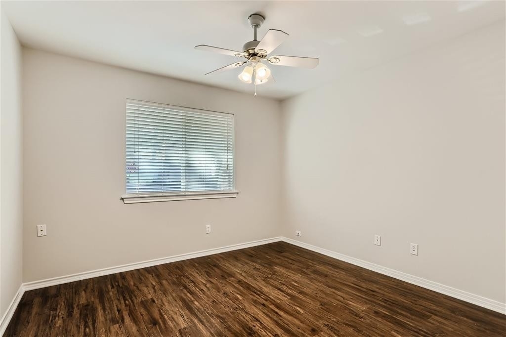 704 Ashbrook Drive - Photo 14