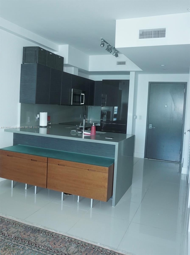 1080 Brickell Ave - Photo 3