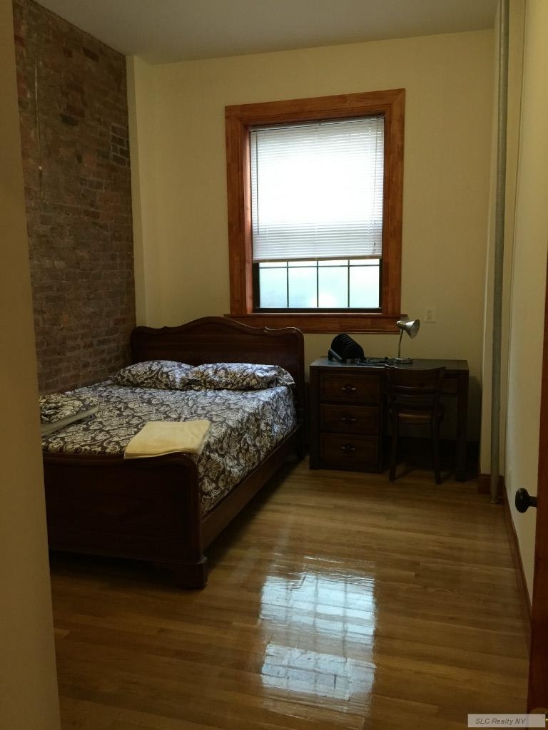 424 East 13th Street - Photo 7