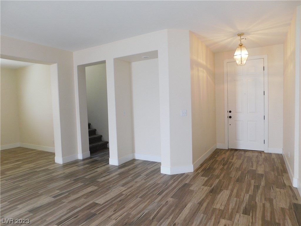 9075 Toast Avenue - Photo 2