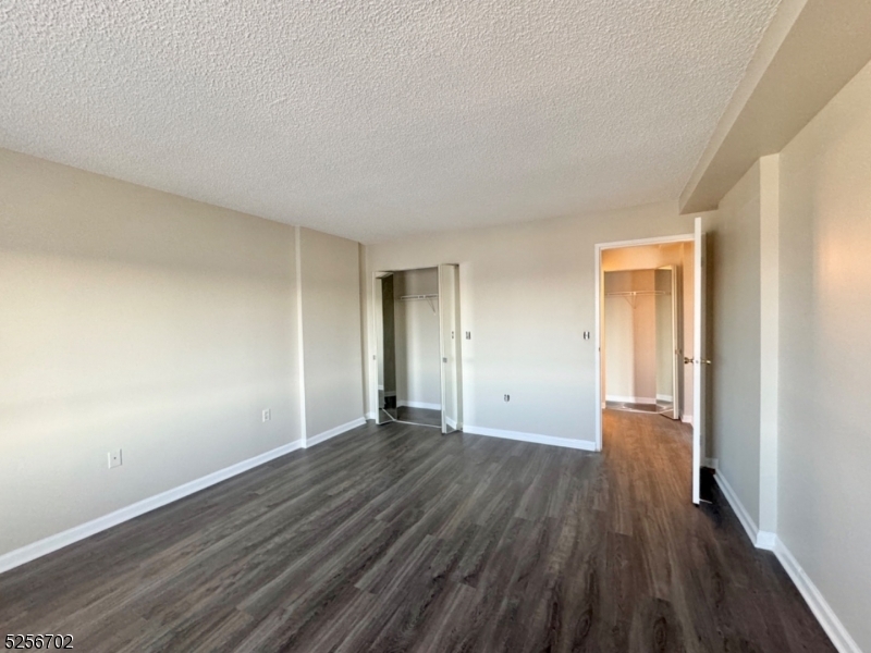 10 N Wood Ave Unit 708 - Photo 8