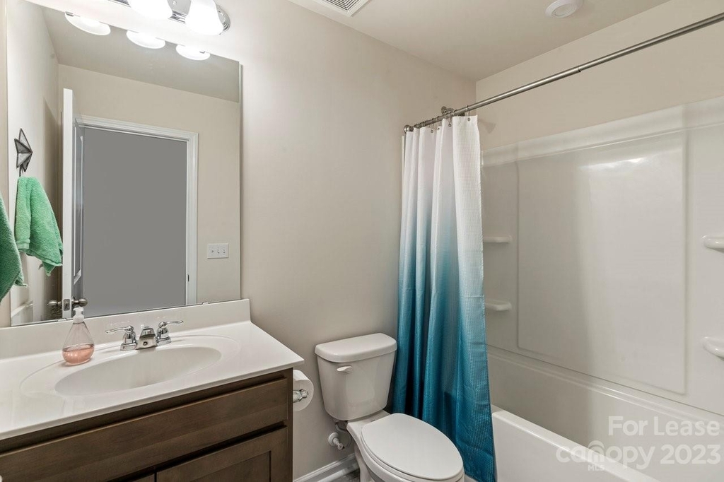 7040 Thornrose Drive - Photo 26