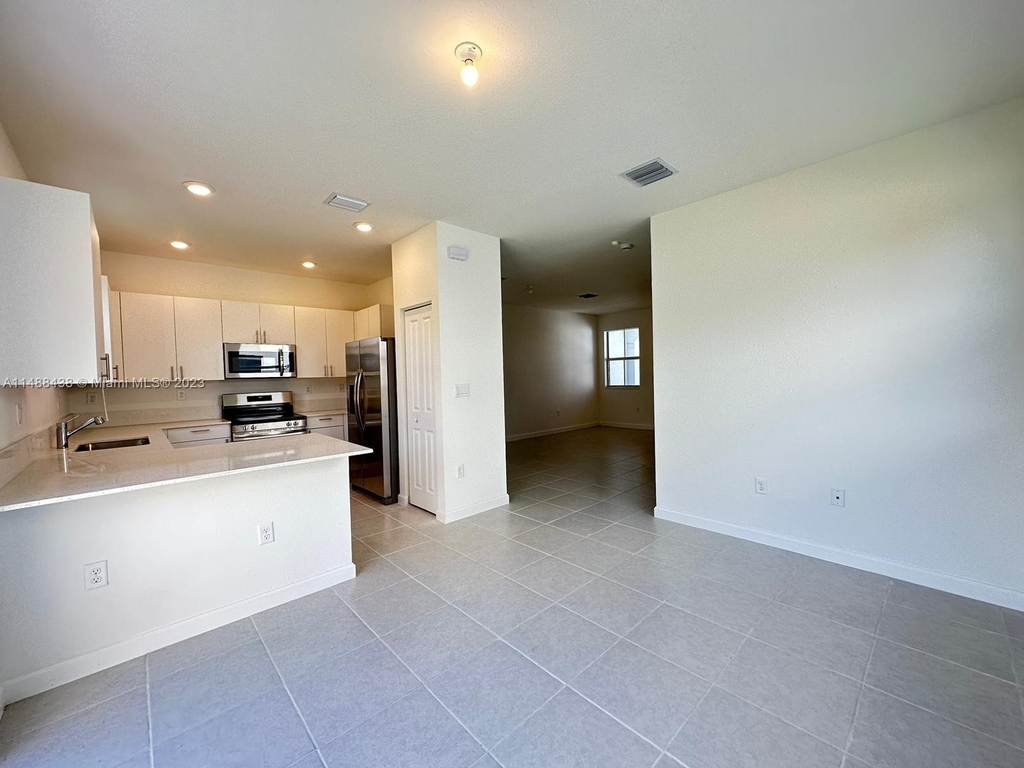 29021 Sw 162nd Ct - Photo 4