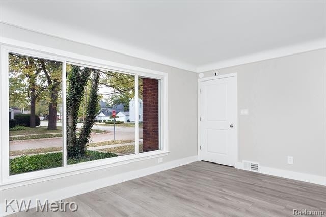 820 E 5th Street - Photo 6