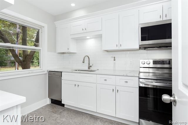 820 E 5th Street - Photo 17