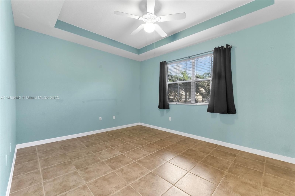 12255 Sw 123rd Ave - Photo 17