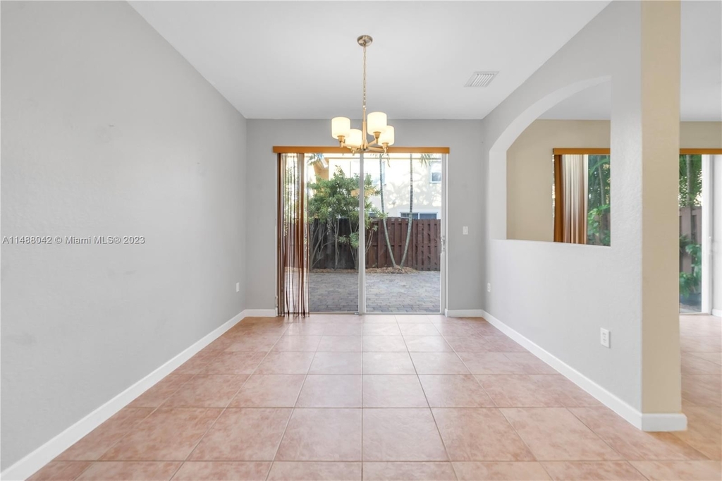 12255 Sw 123rd Ave - Photo 6