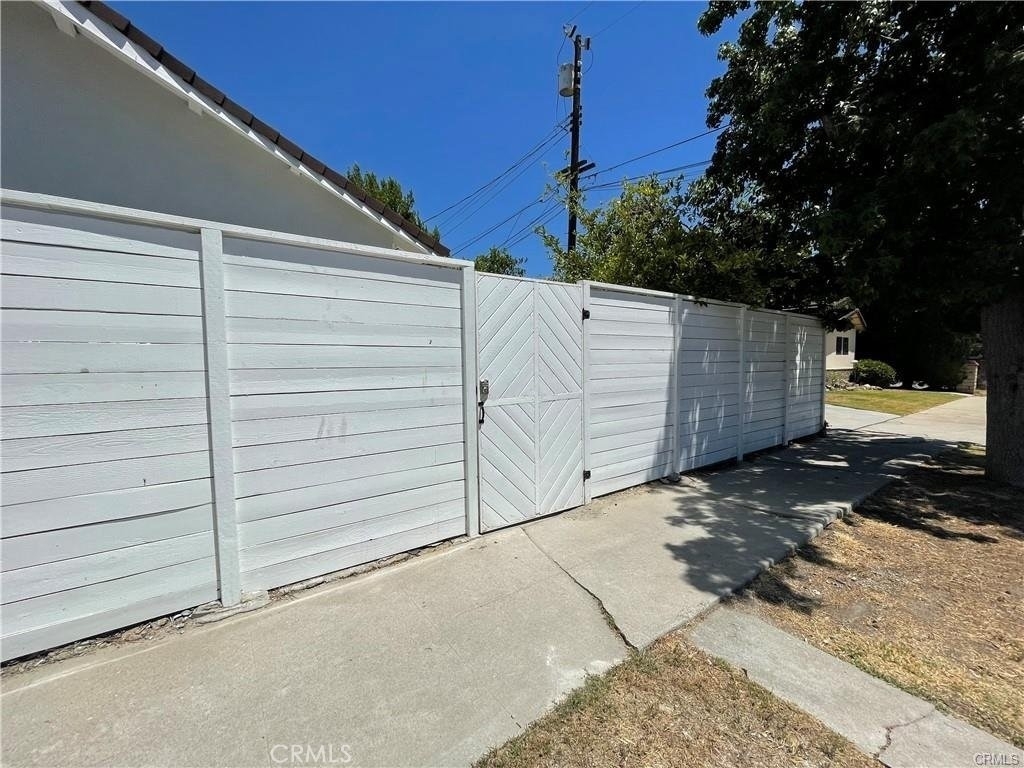 12676 Lull Street - Photo 10