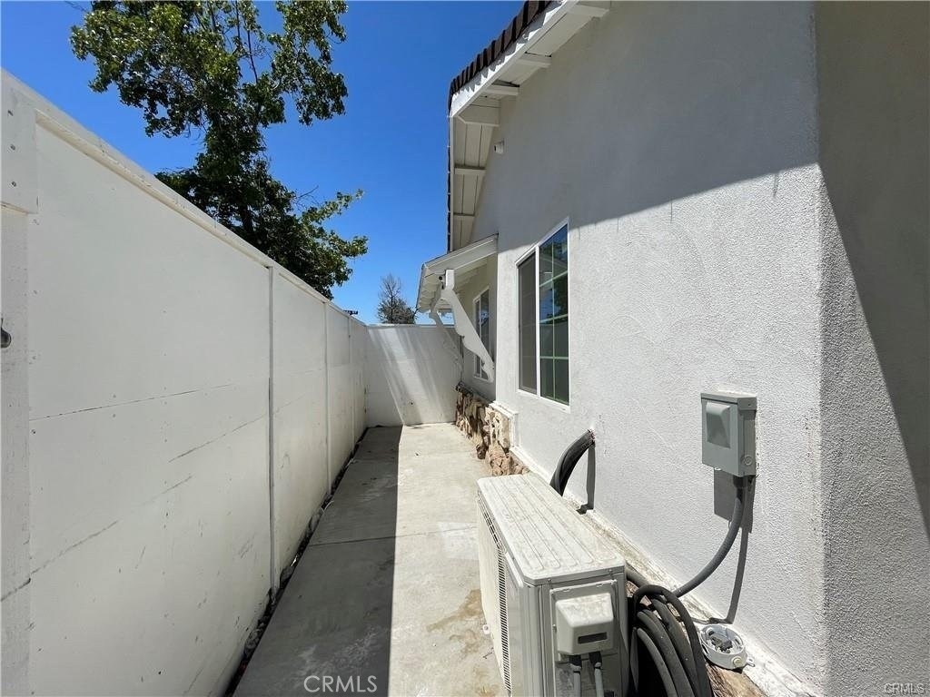 12676 Lull Street - Photo 8