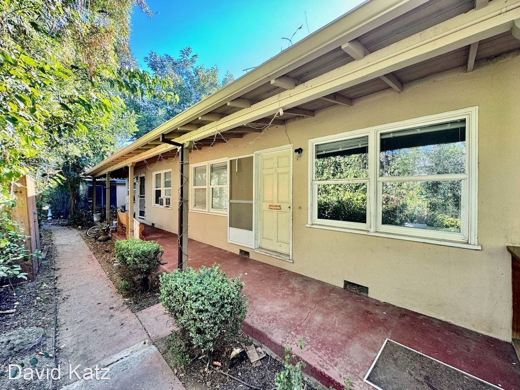 467 S. Buena Vista Avenue - Photo 7