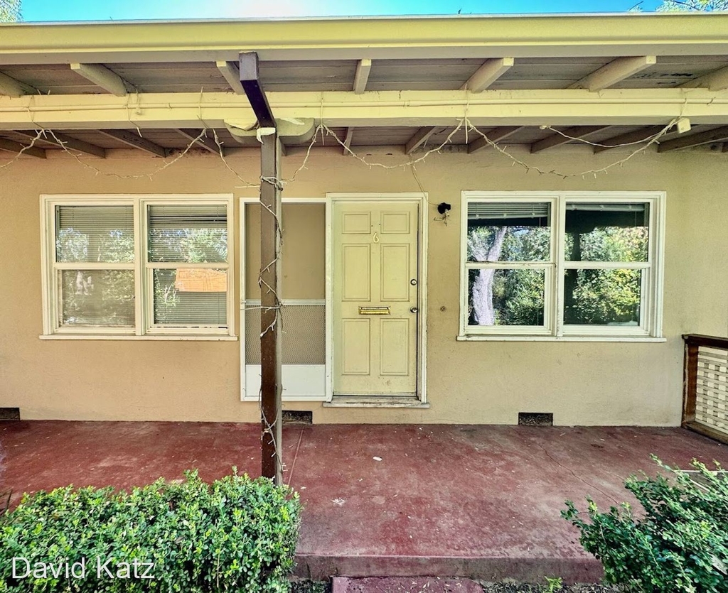 467 S. Buena Vista Avenue - Photo 0