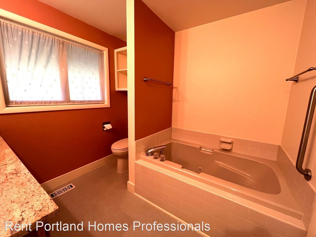 10180 Se Cresthill Road - Photo 20