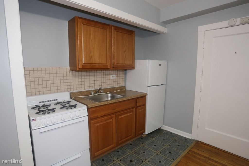 4604 N. Beacon, Unit C-4 - Photo 1