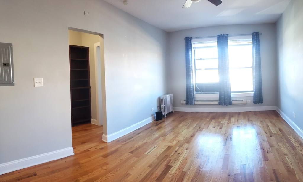 1023 W Argyle Street - Photo 5