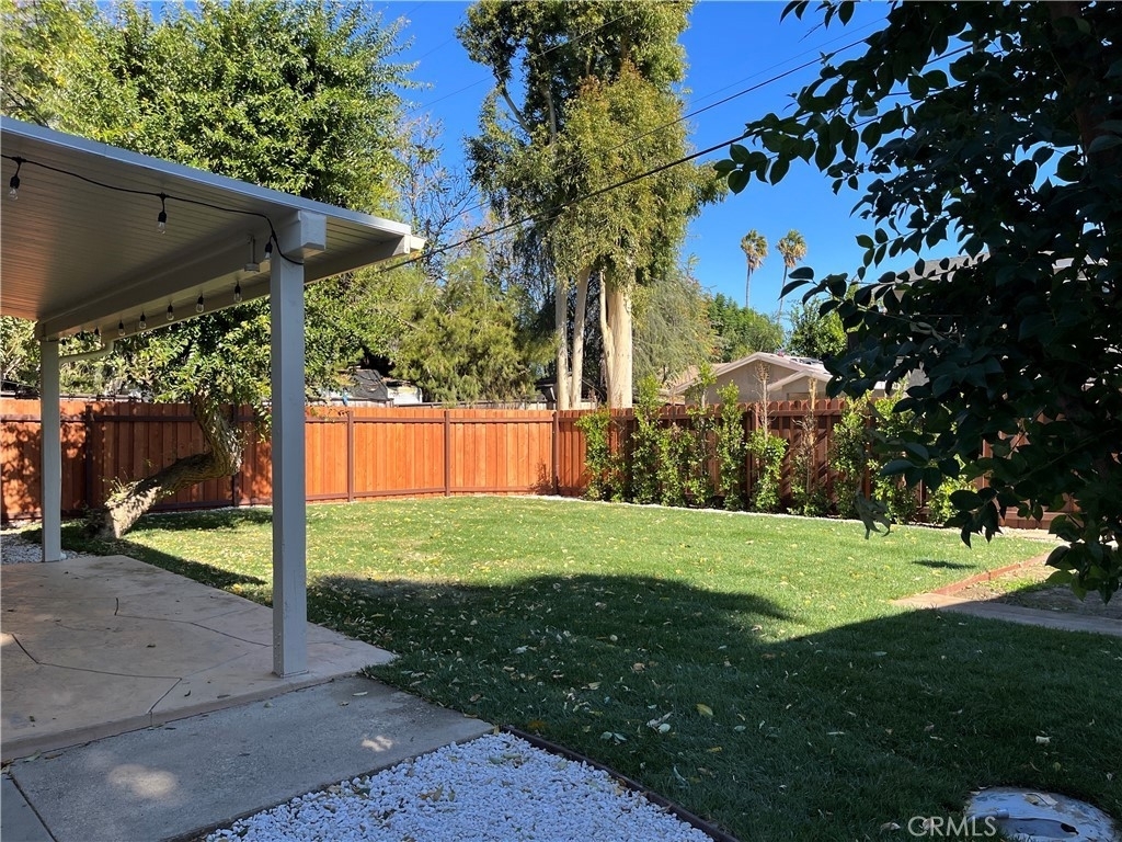 5754 Fallbrook Avenue - Photo 22