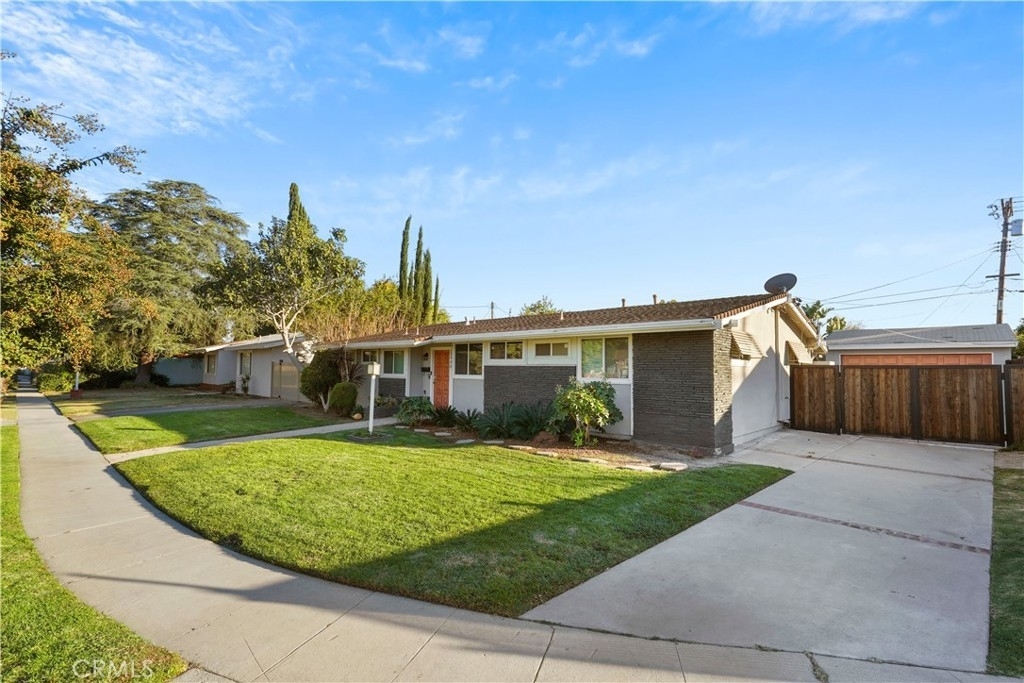 20448 Eccles Street - Photo 46