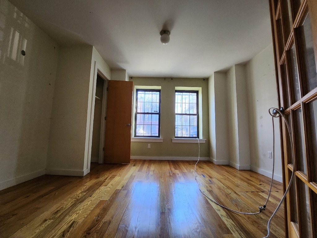 1249 Jefferson Avenue - Photo 8