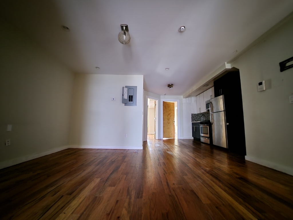 1249 Jefferson Avenue - Photo 0