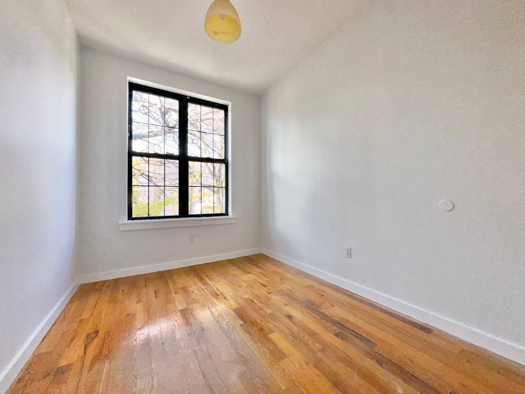 1249 Jefferson Avenue - Photo 10