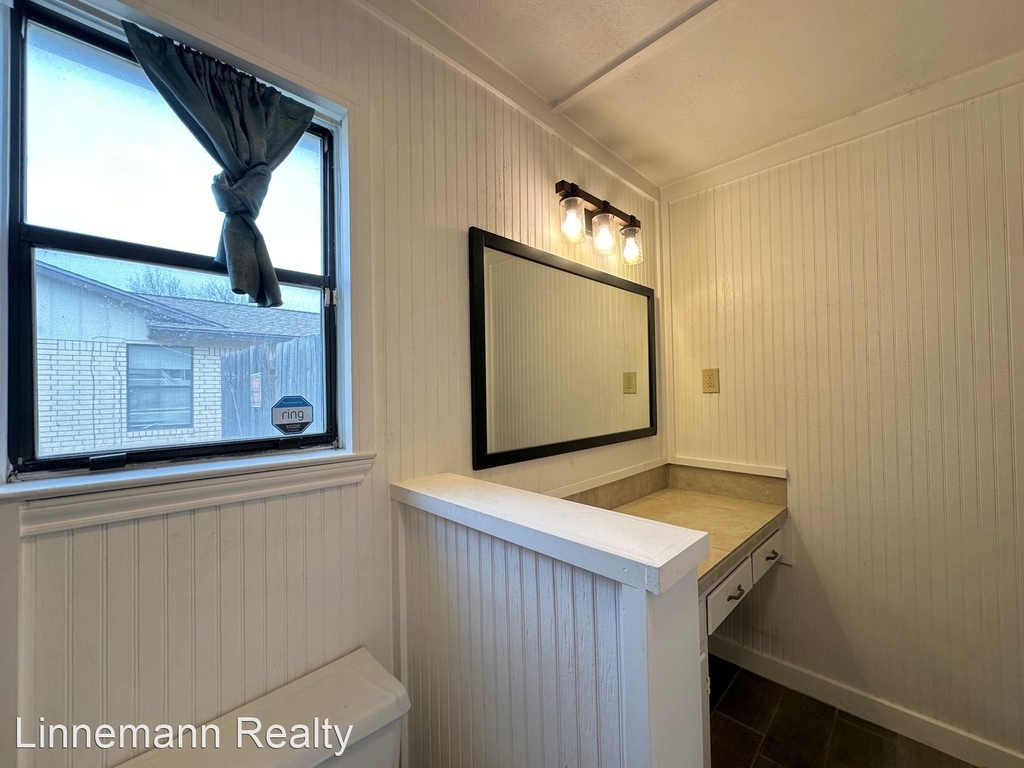 1708 N. 60th Street - Photo 12