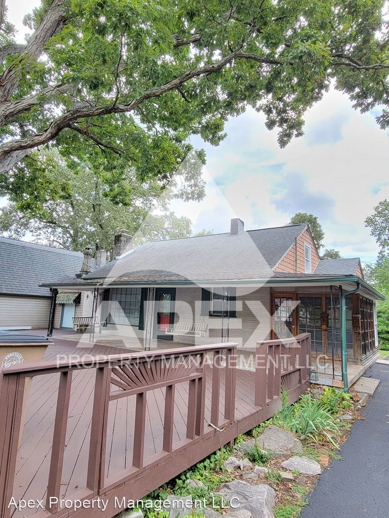 834 Freemason Street - Photo 1