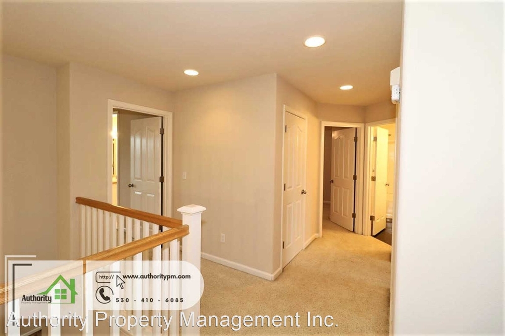 2367 Shining Star Way - Photo 5