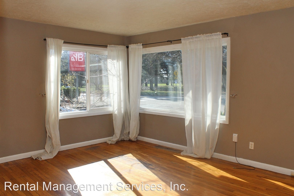 4728 Se 92nd Ave - Photo 2