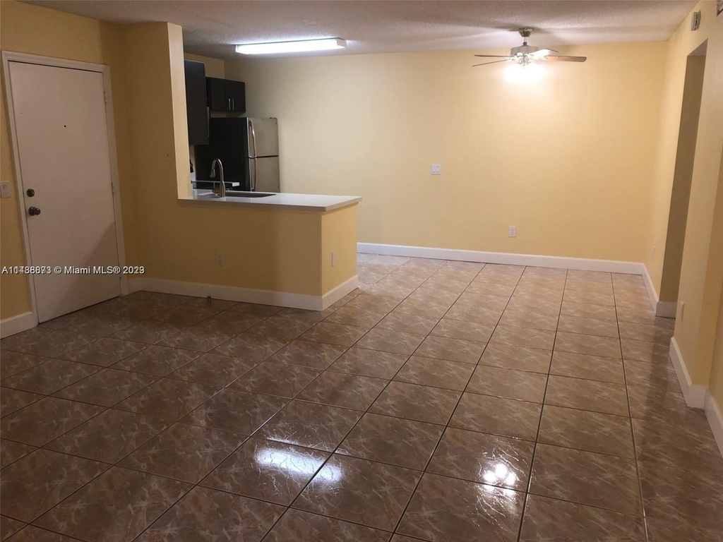 9725 Hammocks Blvd - Photo 11