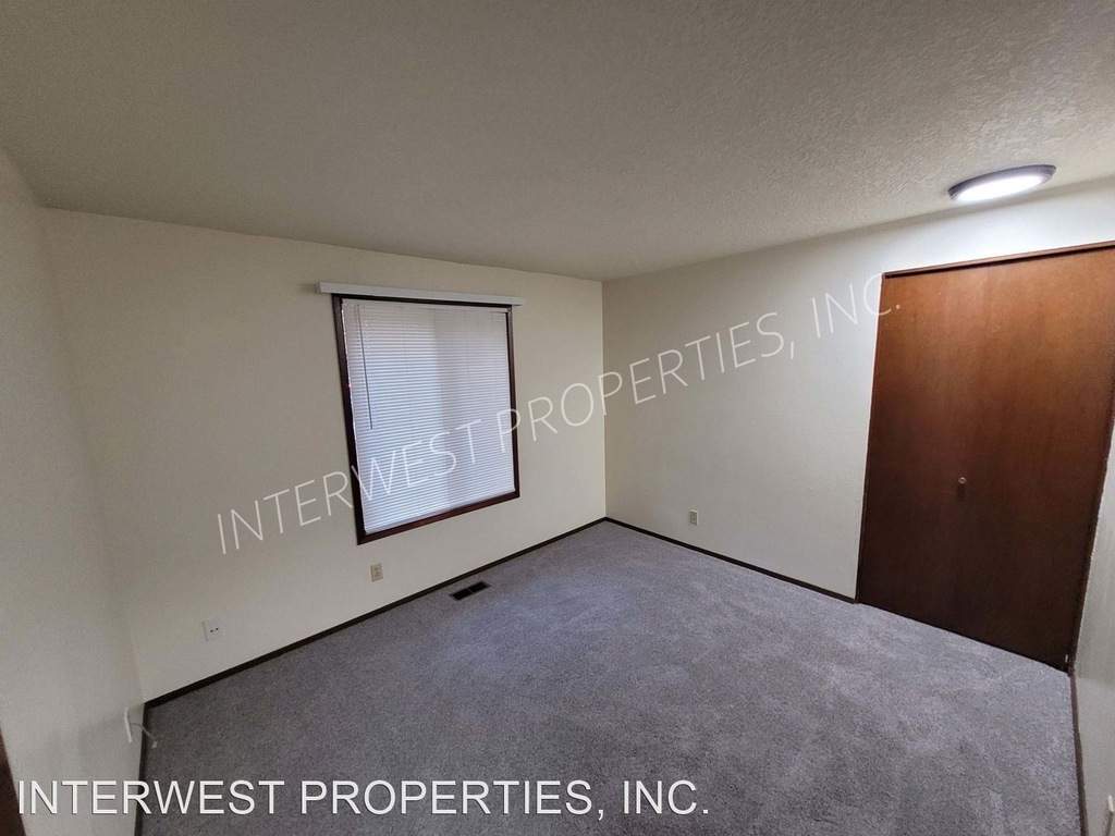 21335 Sw Regal Lane - Photo 12