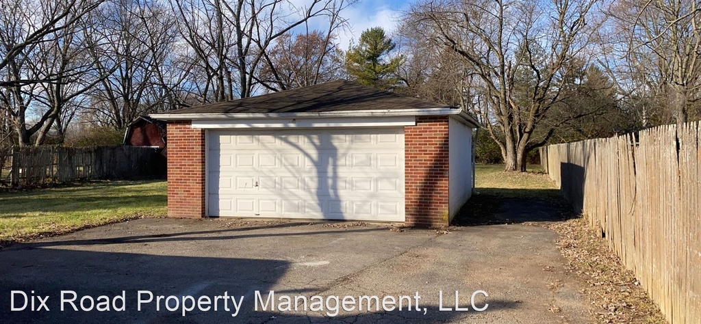 8631 Butler Warren County Line Road, - Photo 24