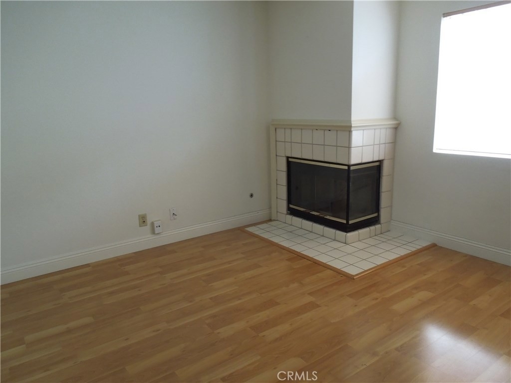 2300 Maple Avenue - Photo 2