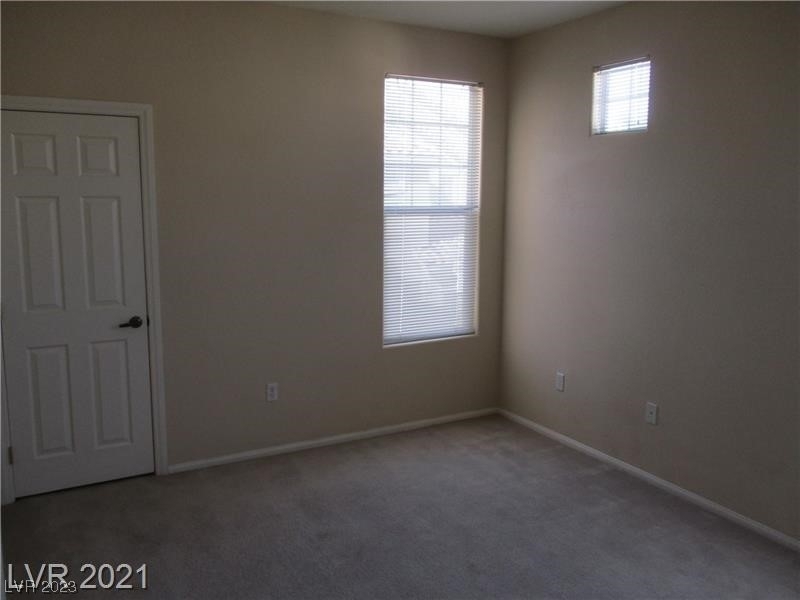 5855 Valley Drive - Photo 14