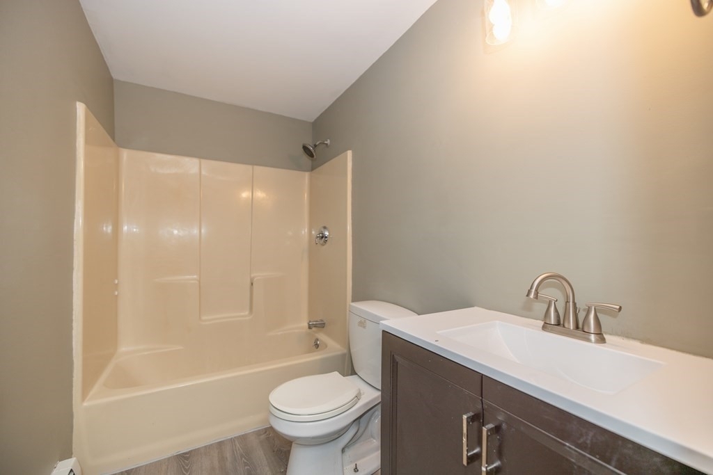 2210 Skyline Dr - Photo 15