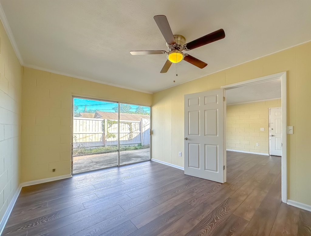 2241 W Pensacola Street - Photo 18