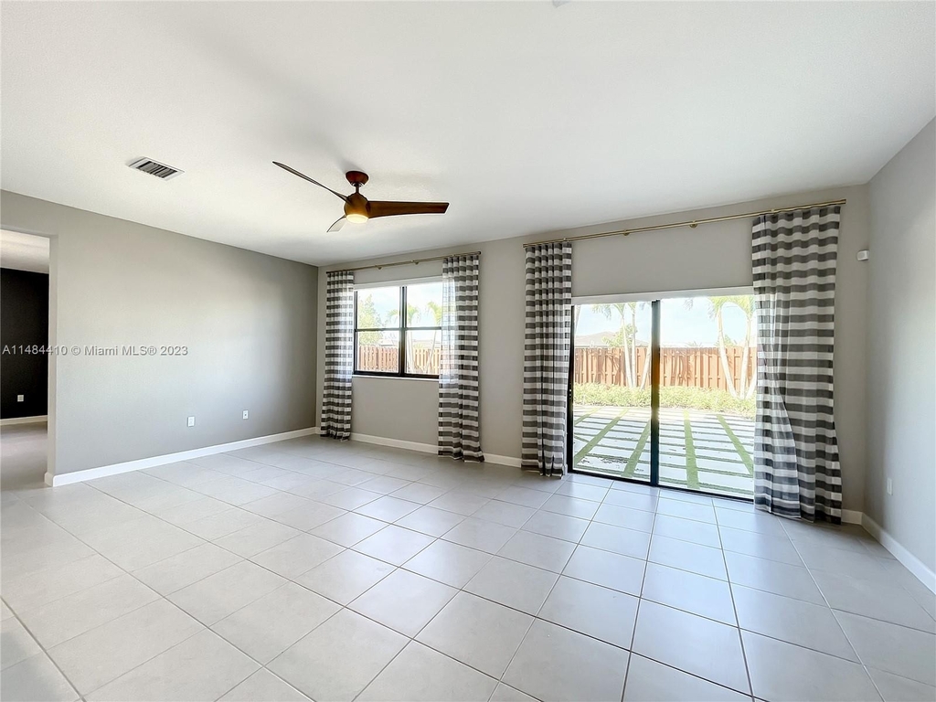 22764 Sw 131st Pl - Photo 28