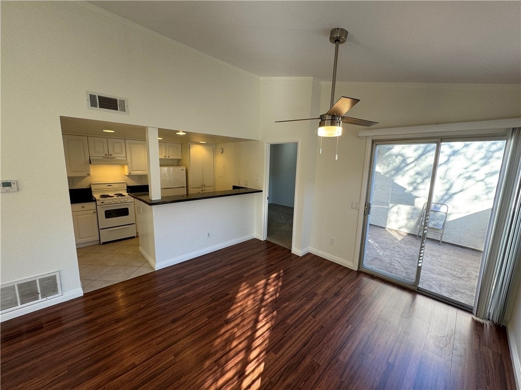 26151 Sanz - Photo 4