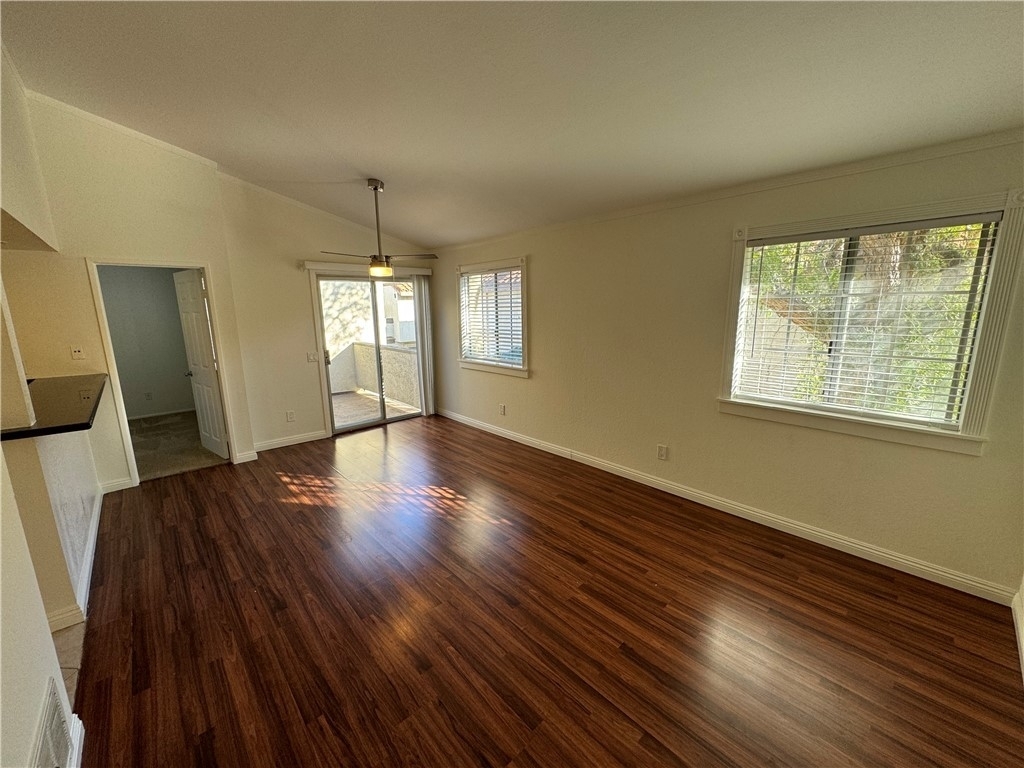 26151 Sanz - Photo 6