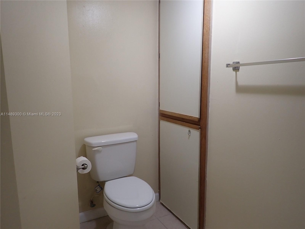 621 Sw 113th Way - Photo 10