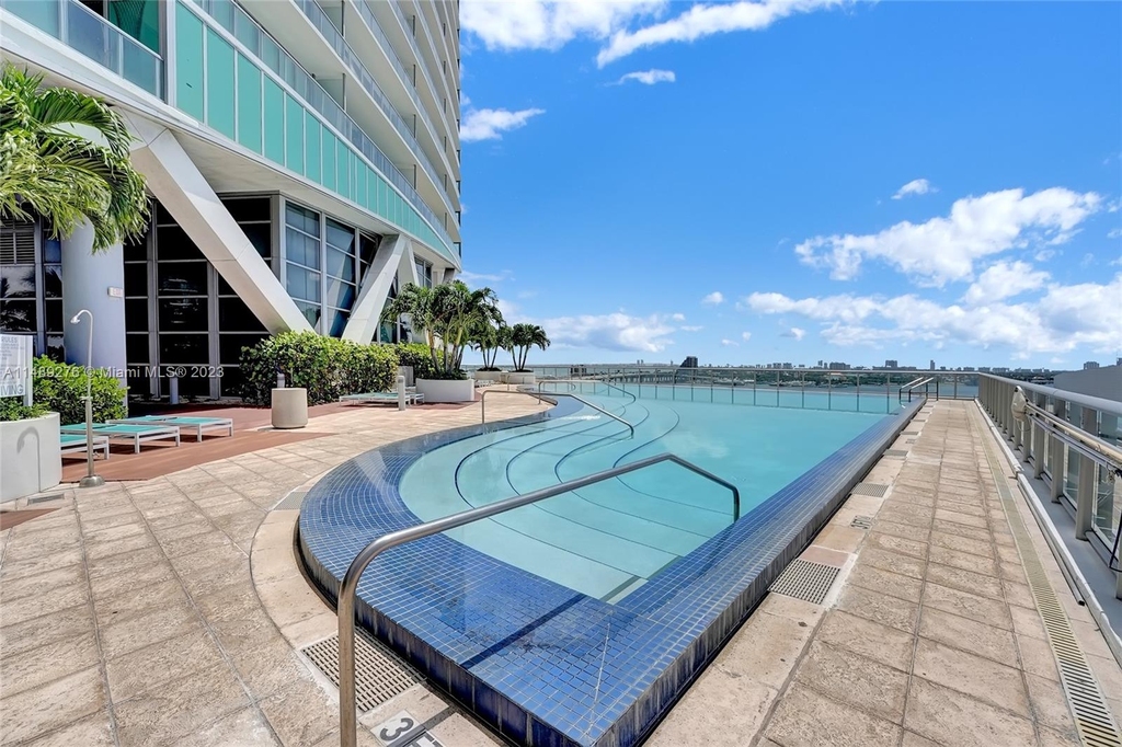 888 Biscayne Blvd - Photo 20