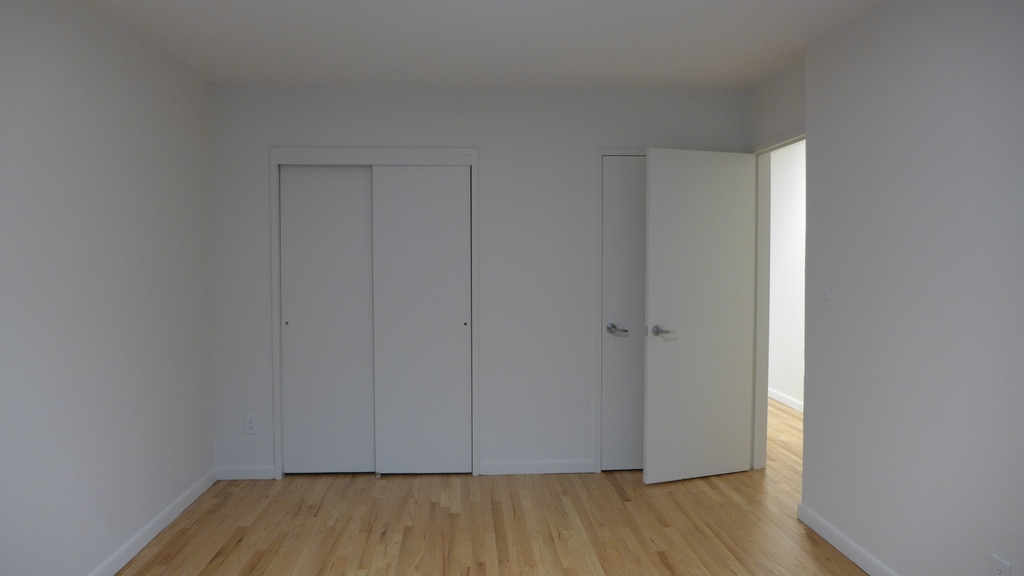 77 5th Avenue - Photo 11