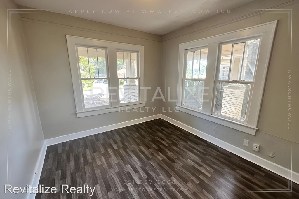 562 Flint St - Photo 6