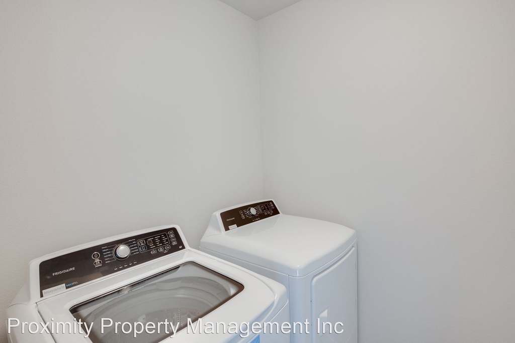 345 S. Fritts Avenue - Photo 11