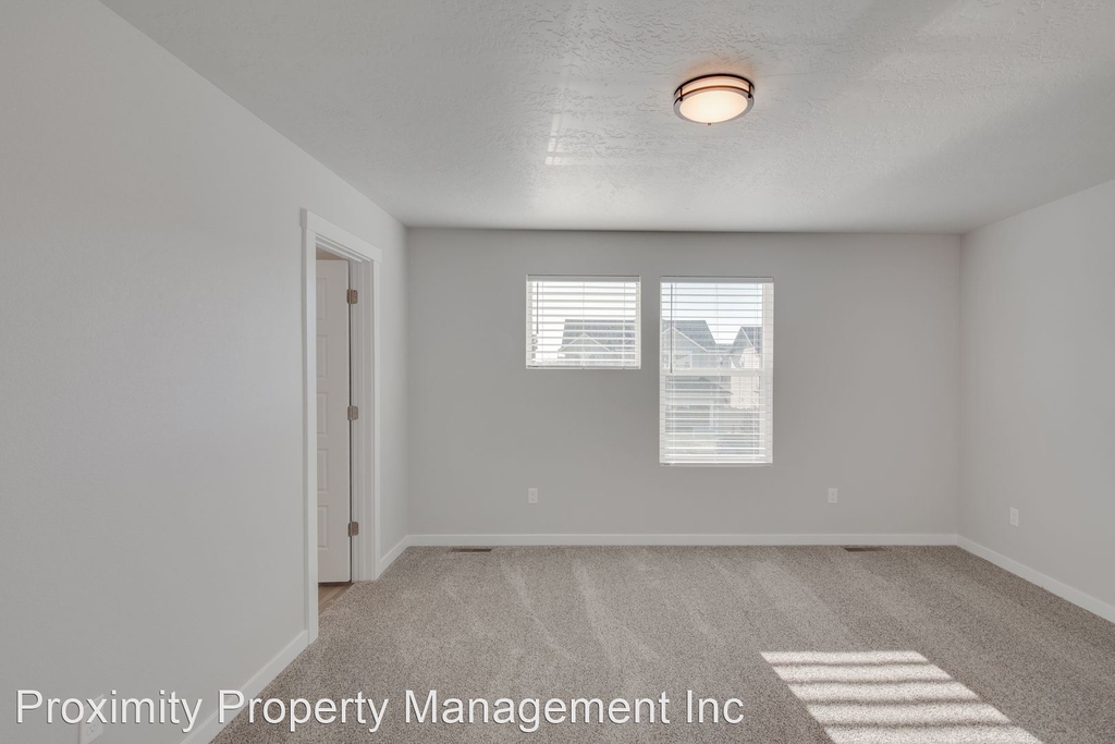 331 S. Fritts Avenue - Photo 12