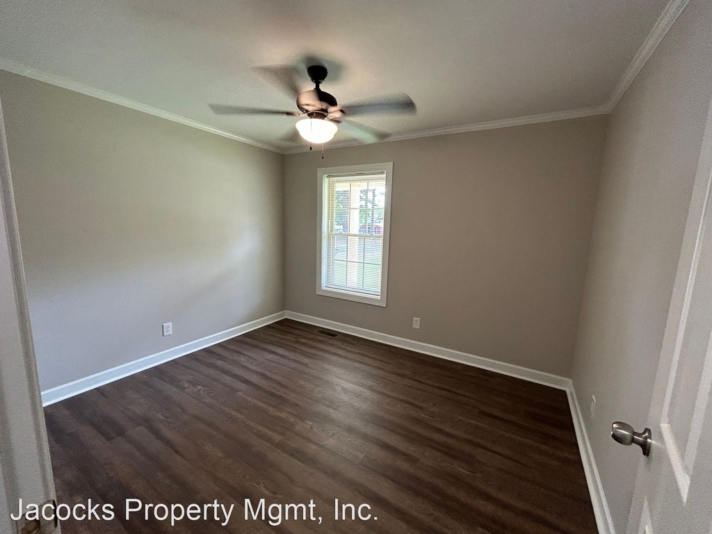 230 Sunlyn - Photo 1