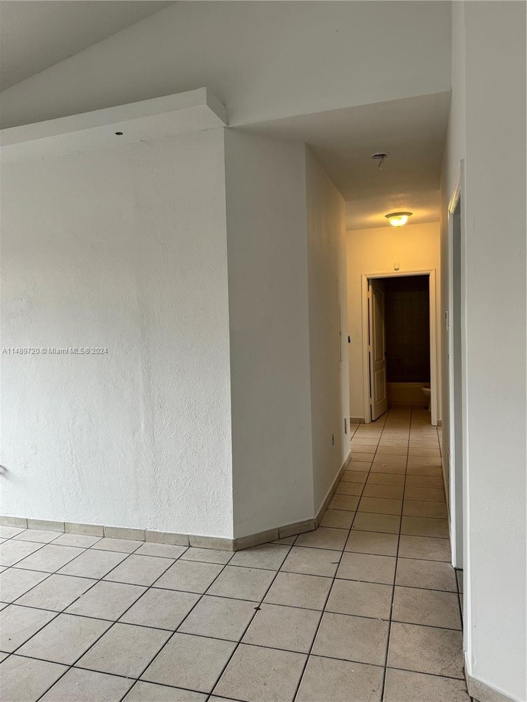 7526 W 20 Av - Photo 14