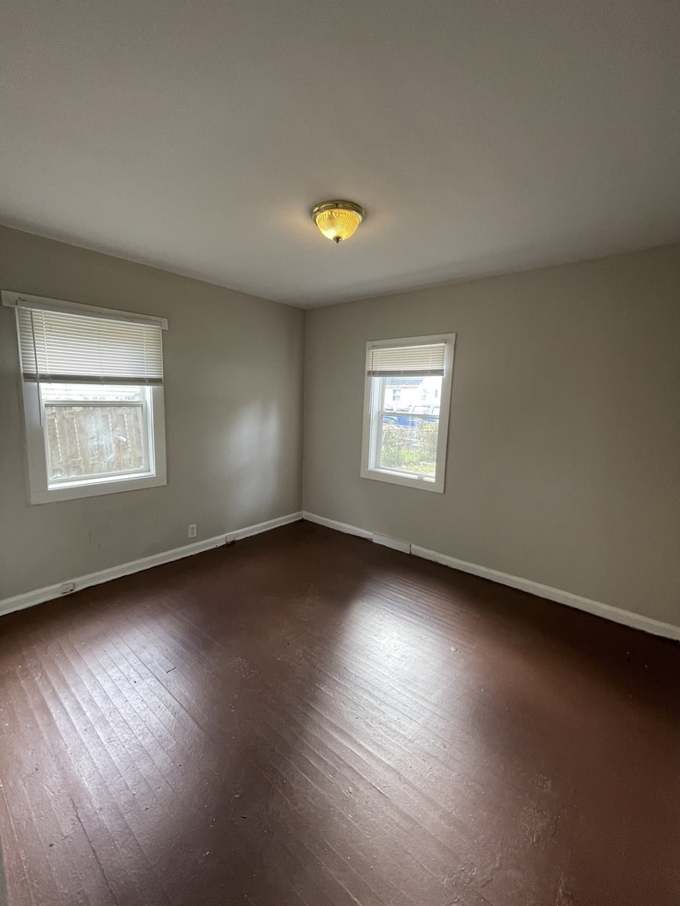 3915 Hillside Avenue - Photo 4