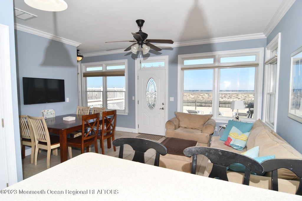 3046 Ocean Road - Photo 4