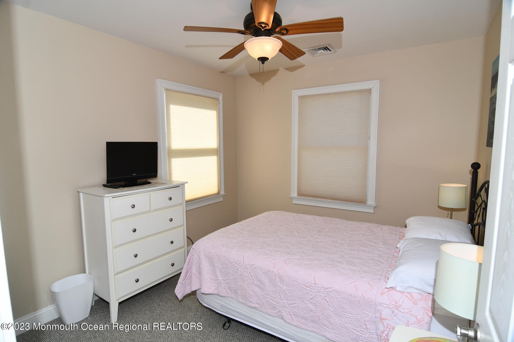 3046 Ocean Road - Photo 10