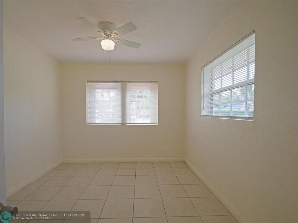 3410 Nw 3rd St - Photo 11