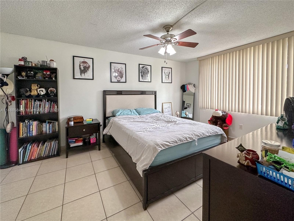 12320 Sw 18th Ter - Photo 8
